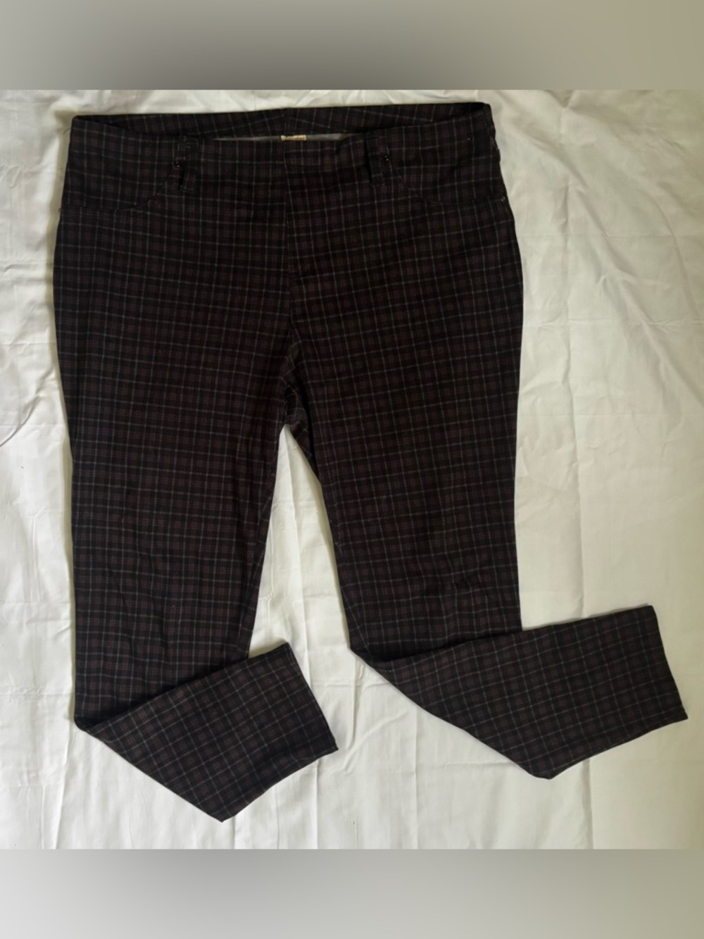 Faded Glory Womens Mid Rise Stretch Pants in Maroon/Black Tartan Sz 20